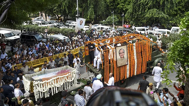 Mortal remains of former Finance Minister Arun Jaitley being taken to Nigam Bodh Ghat for cremation from BJP HQ, in New Delhi, Sunday, 25 August 2019. Jaitley, 66, died at AIIMS on 24 August 2019.