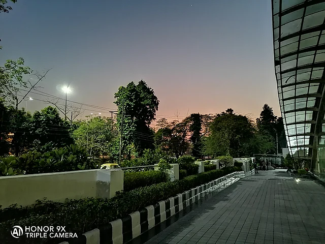 Night Mode on Honor 9X.