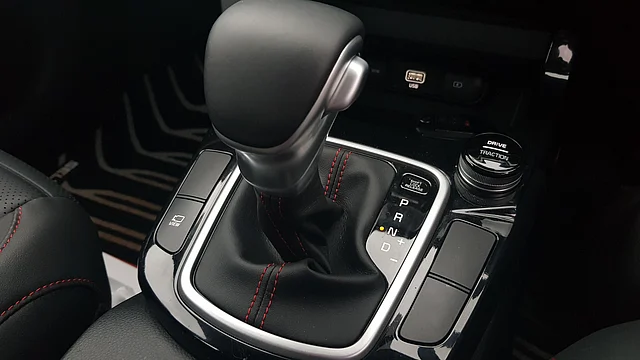 The Kia Seltos uses a dry-type seven-speed dual-clutch automatic.