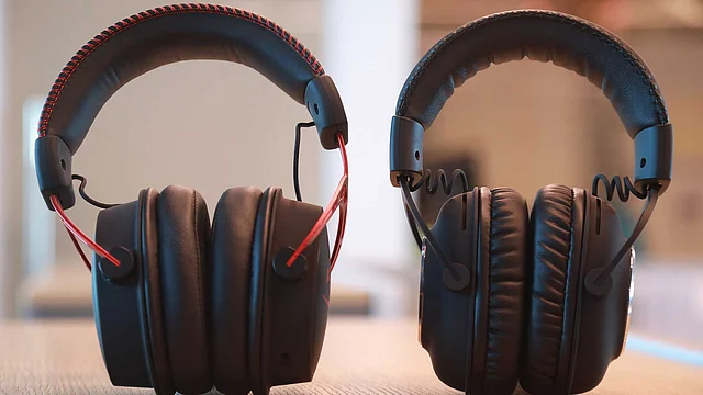 The HyperX Cloud Alpha (left) offers memory cushion on the ear cups.