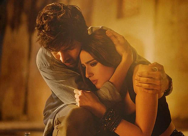 A still from <i>Love Aaj Kal</i>.