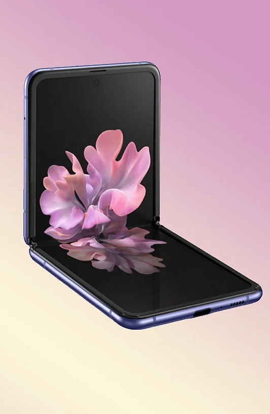 The Galaxy Z Flip offers a Dynamic AMOLED display. 