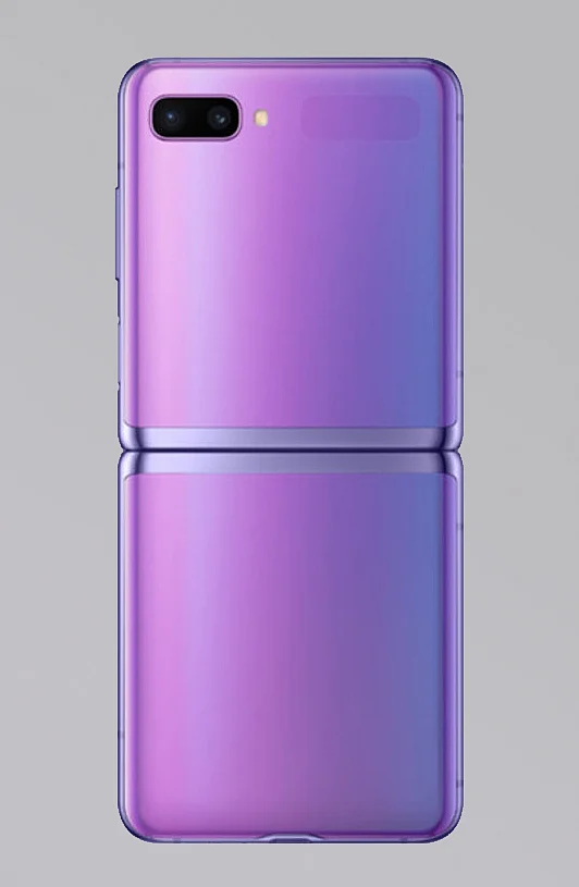 Both phones don’t offer any form of water or dust resistance.