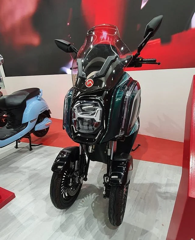 Hero Electric AE-3 is a trike. 