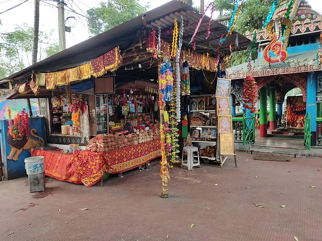 Temple shops await devotees.