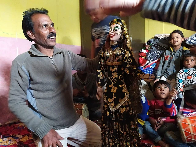 A kathputliwala.