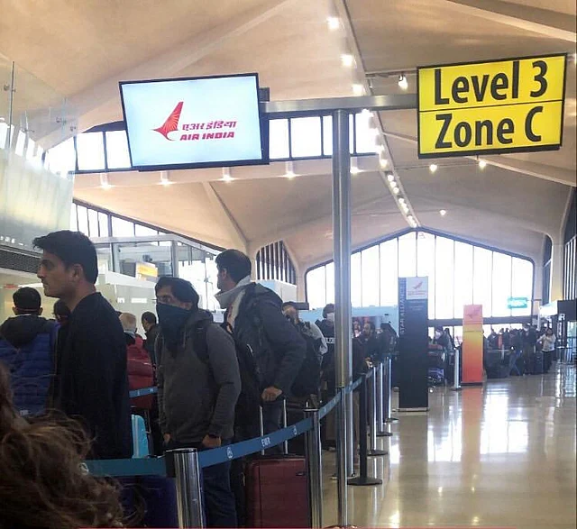 This was at Newark airport, it was very crowded. Everyone was going home but no screenings.