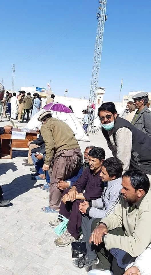 Outside the Taftan ‘quarantine’ camps set up by Pakistan Army.