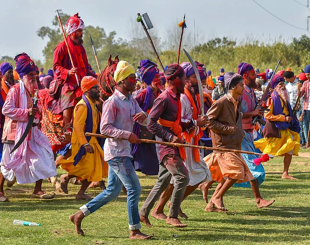 Martial arts of the Sikhs are exhibited during this day. Despite the threat of the spread of Covid-19, lakhs participated in the event.