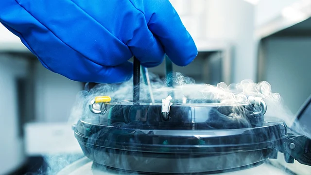 Both doctors agree that sperm freezing and banking are effective methods of safegaurding fertility in men as well.