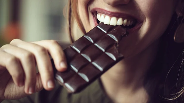 Cocoa stimulates the secretion of endorphins, producing thus a pleasurable sensation, similar to what a jogger feels after running several miles.