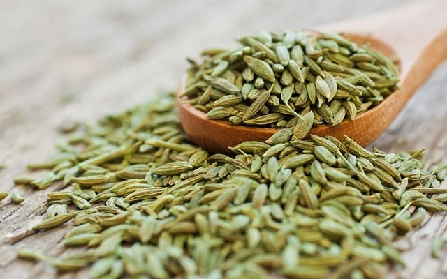 A mix of mulethi, saunf (fennel seeds) and mishri is good for dry cough.