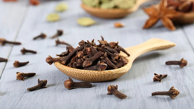 Clove is antimicrobial and antiviral.