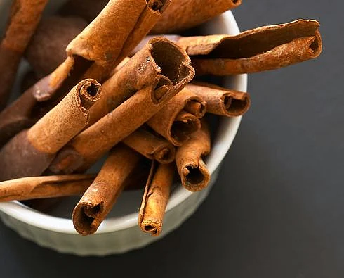Cinnamon is available both in powder and rolls.