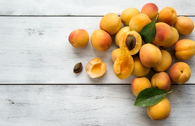 Eating figs and apricots in the morning boosts the metabolism.