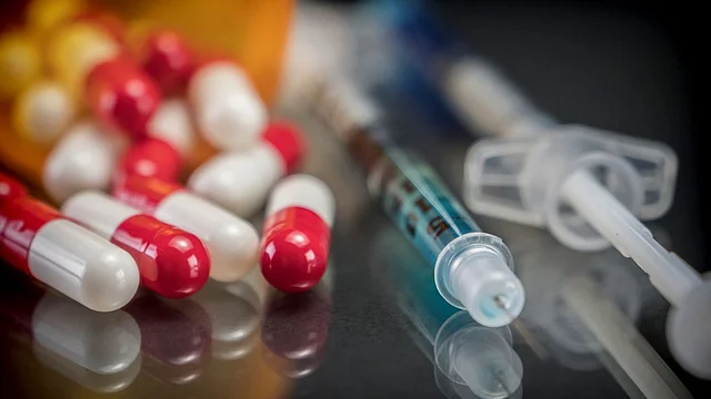 Men who use androgenic anabolic steroids such as testosterone may face a higher risk of early death.