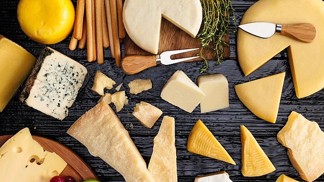 Crackers and cheese or peanut butter. This old standby always works.