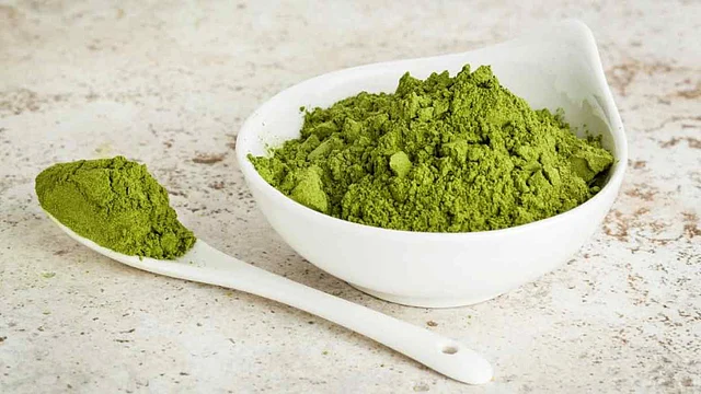 मोरिंगा पाउडर को आप जूस या दाल, सूप और मुरब्बा में भी डाल सकते हैं