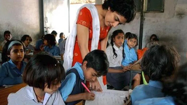 शिक्षा मित्र