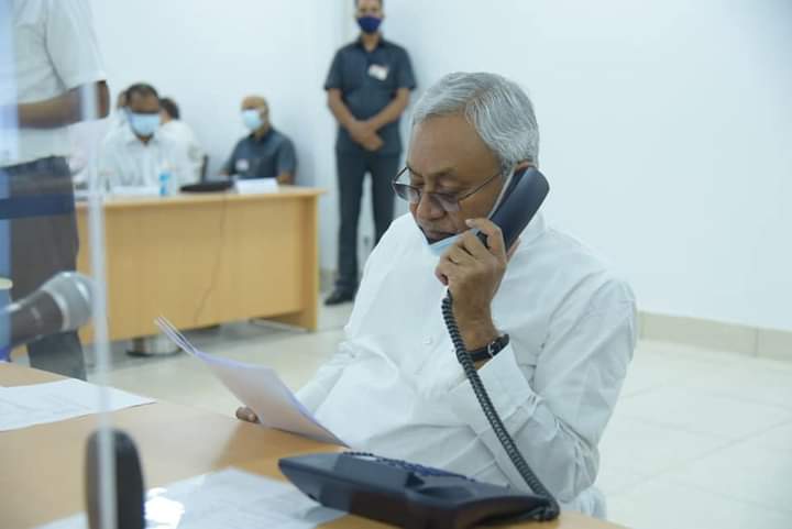 janata darbar in bihar cm nitish kumar told action of police dgp read full  story avh | Bihar News: जनता दरबार में बिहार पुलिस की कारस्तानी सुन सीएम  नीतीश कुमार बोले- यह