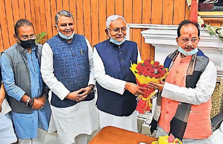 बिहार विधानसभा में नीतीश कुमार की सरकार का फ्लोर टेस्ट आज, अविश्वासमत पर चर्चा के बाद पेश होगा विश्वासमत
