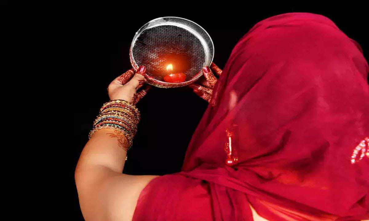 Karva Chauth Vrat Samagri 2020 Date Time Vrat Vidhi Puja Vidhi Katha