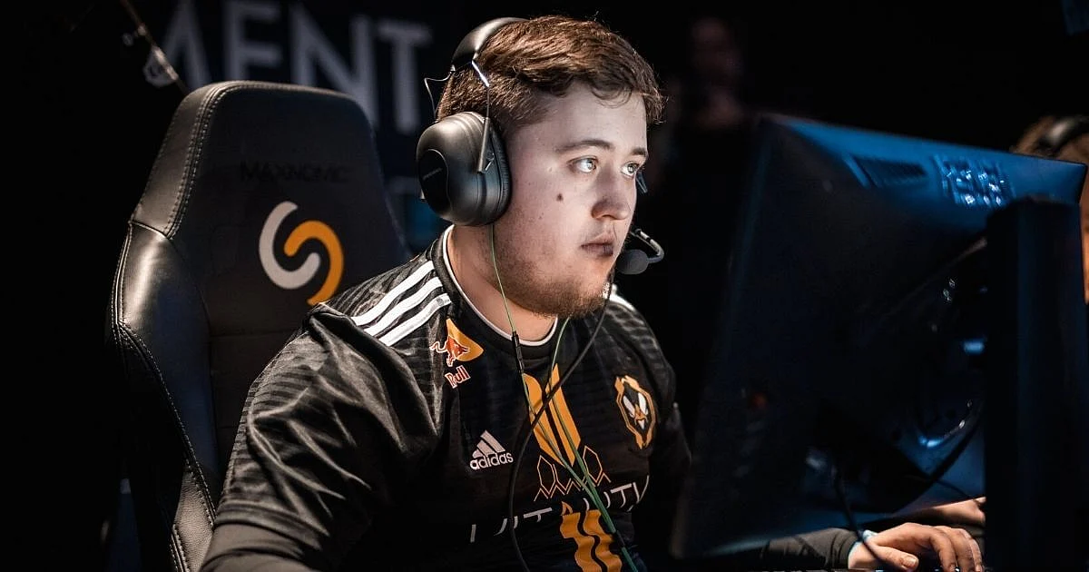 ZywOo Fails Last Second Plant As Bullet Tags Him To Slow Move Speed