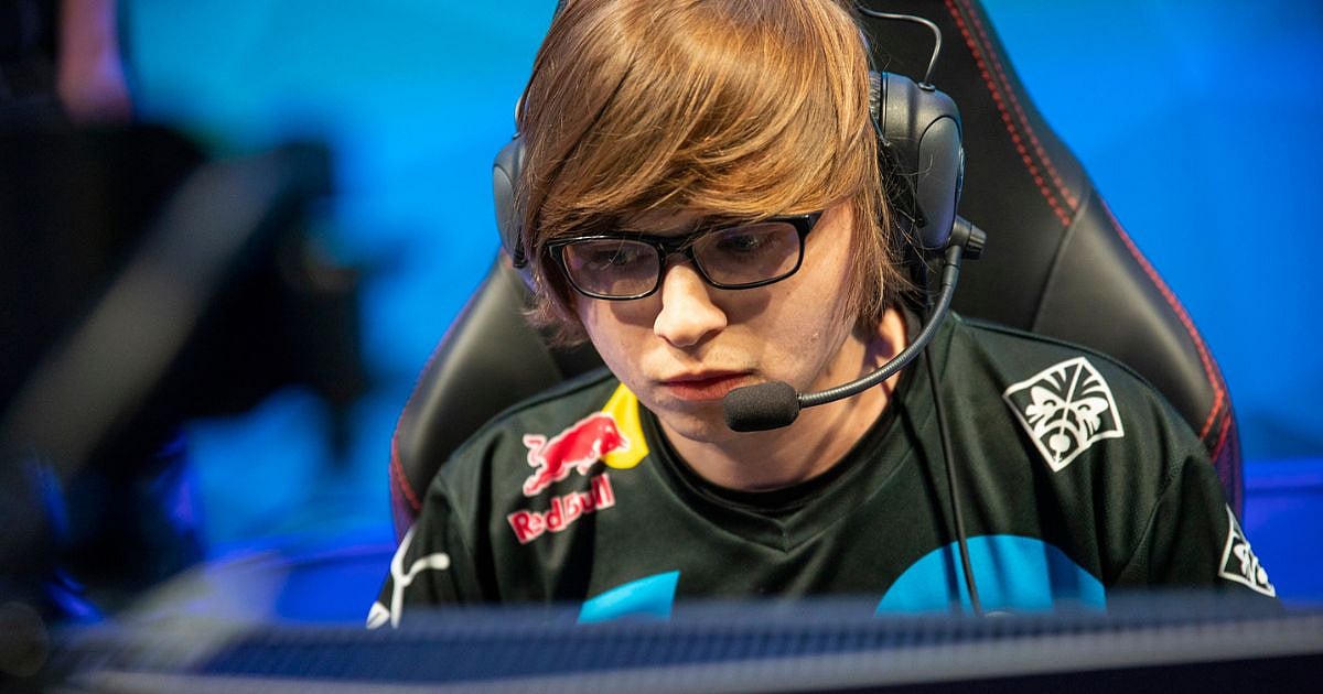 Former LoL Pro Sneaky Reaches Ancient 1 in Dota 2 in Under 300 Games