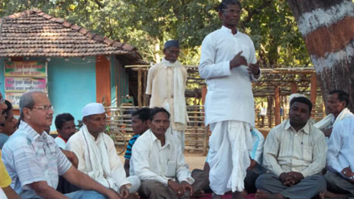 आमच्या गावात आम्हीच सरकार