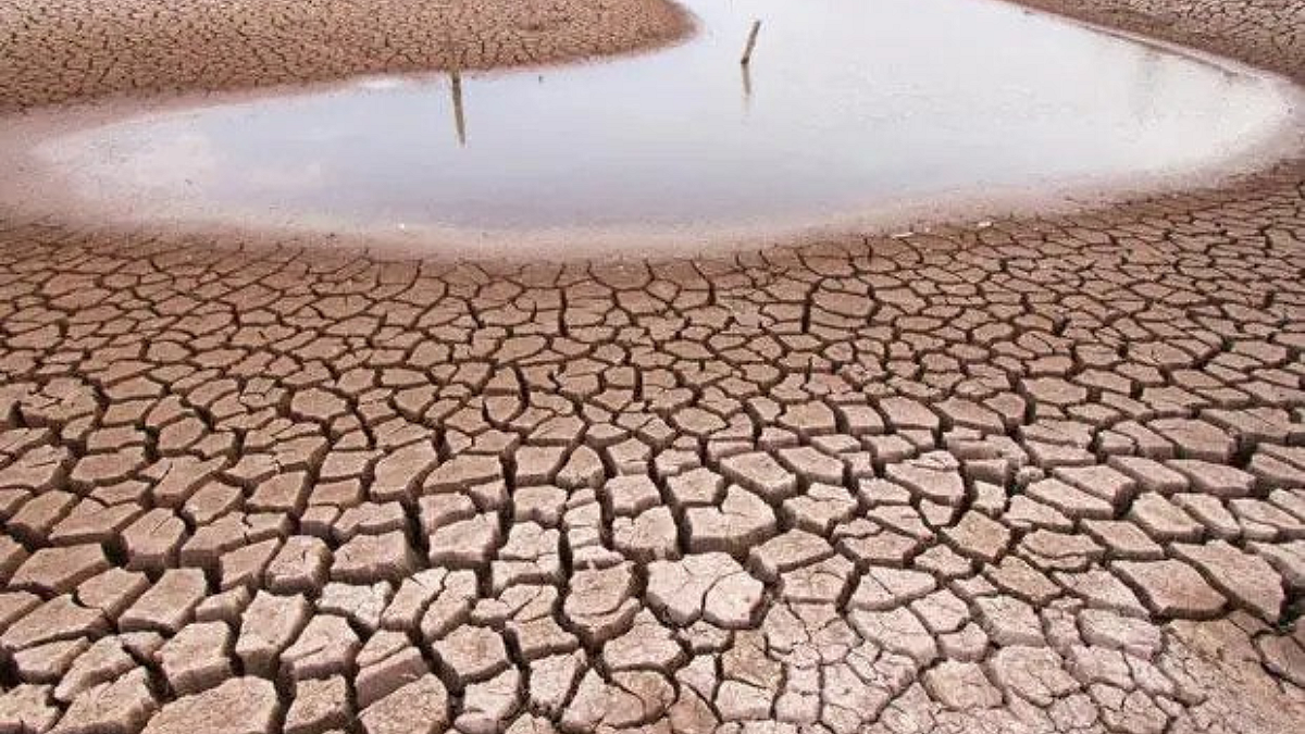 अमृत सरोवर अभियानातून पाझर तलाव होणार गाळमुक्त