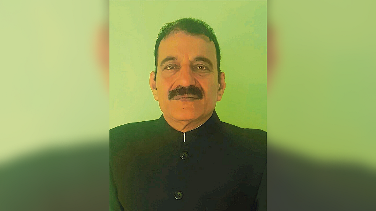 Dr. Pratap Dighavkar