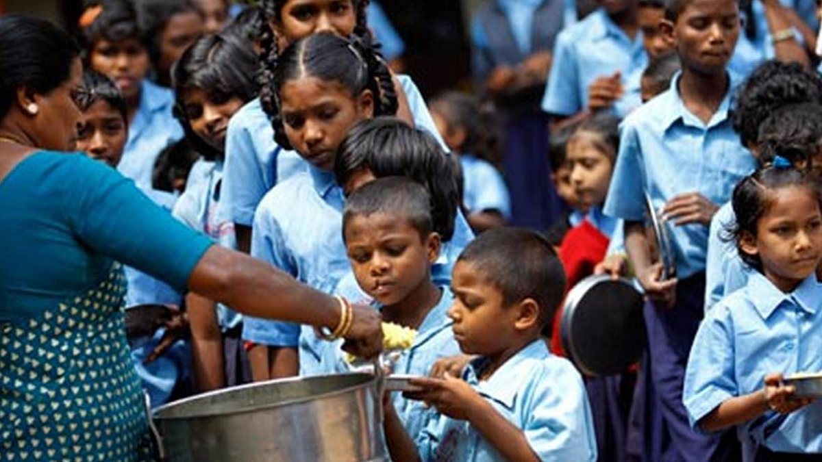 Midday Meal : ‘माध्यान्ह’च्या धान्यात बदल होत असल्याची पालकांची तक्रार