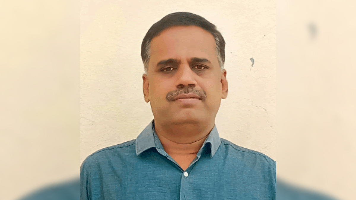 Dr. Satish Karande