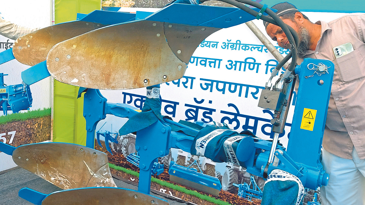Hydraulic Plow