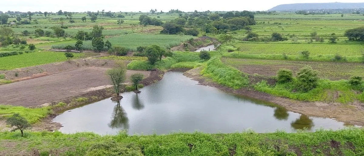 टंचाईग्रस्त दहीगाव झाले लोकसहभागातून पाणीदार