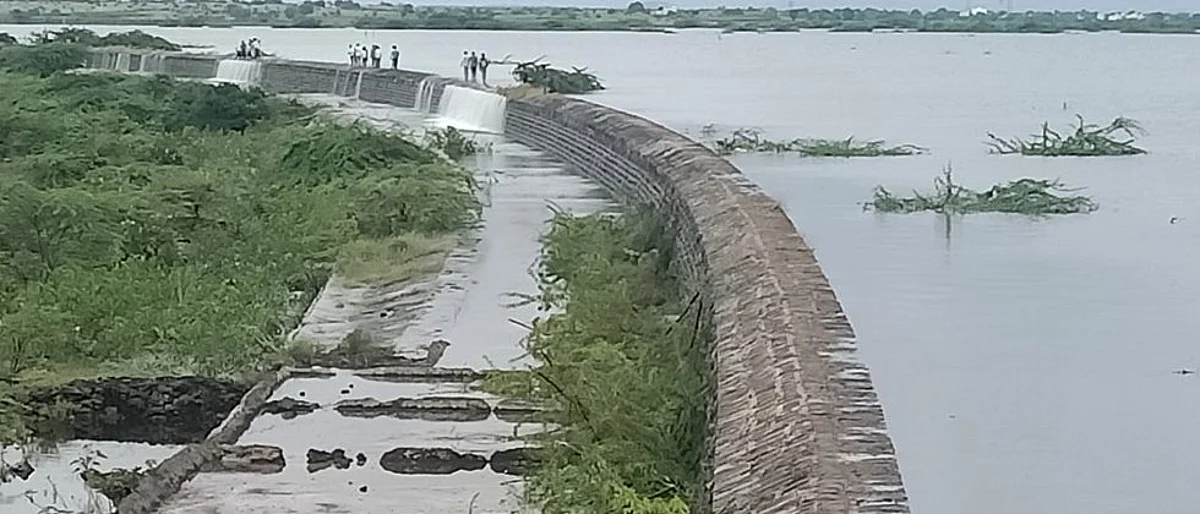 राजेवाडी तलाव भरला