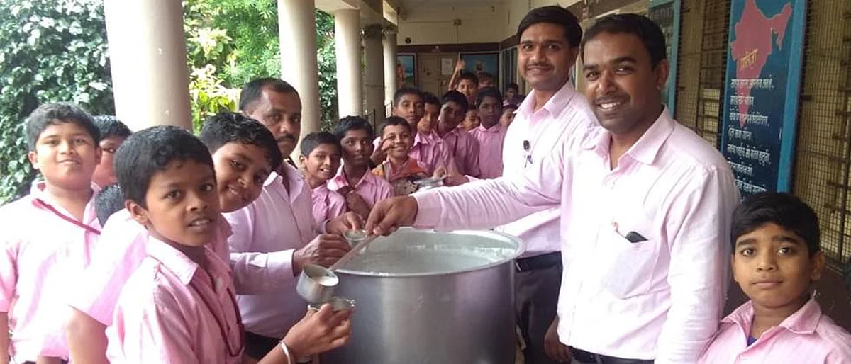 कोल्हापुरात पंधरा लाख लिटर दुधाचे संकलन ठप्प