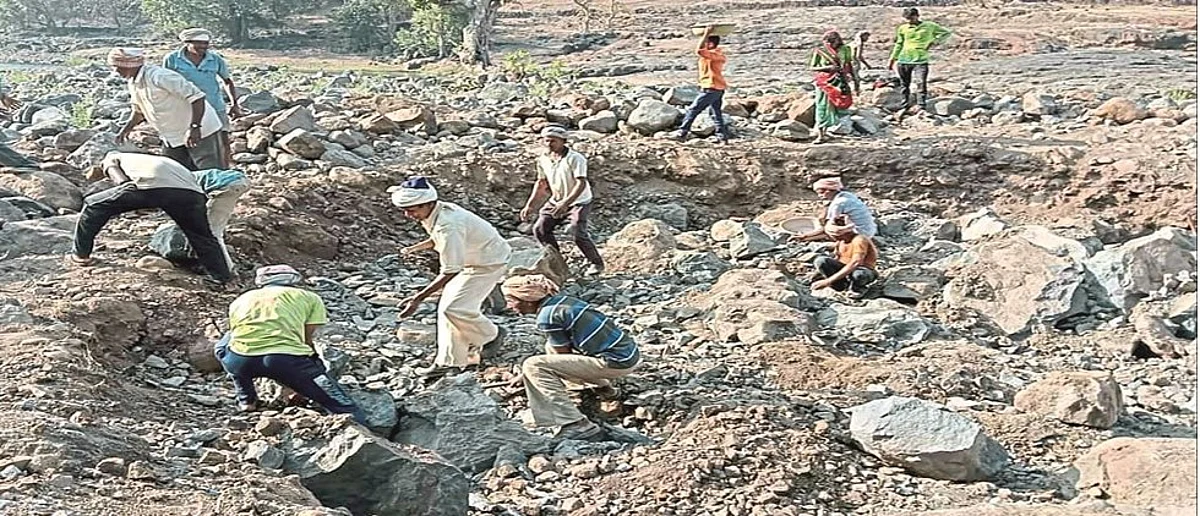 नाशिक: श्रमदान, लोकसहभागातून तीन दुर्गम गावे टँकरमुक्तीच्या दिशेने