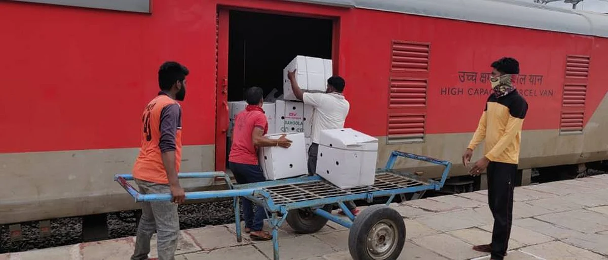 Through the first round of Kisan Railway Transport of 70 tons of agricultural produce