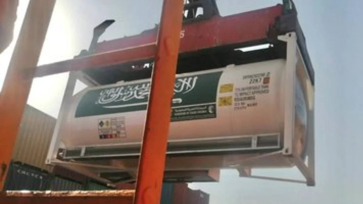 دفعة جديدة من المساعدات السعودية الطبية تصل تونس