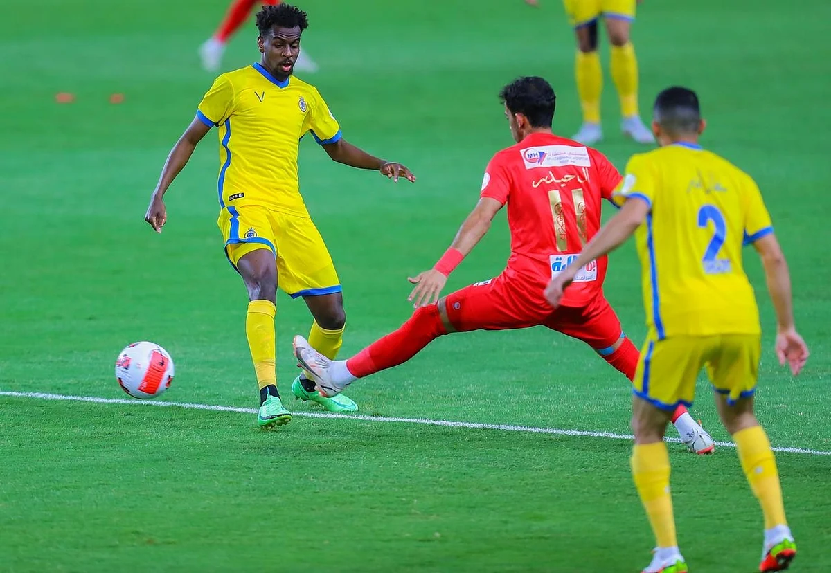 النصر يبحث عن الفوز الأول على ملعب ضمك بالدوري السعودي