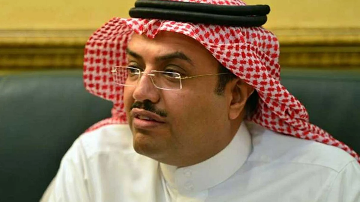 استشاري يكشف عن حقيقة وجود علاقة بين لقاح كورونا ووفيات لاعبي الكرة في الملاعب
