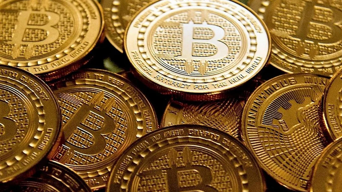 انخفاض سعر «بيتكوين» إلى ما دون 40 ألف دولار