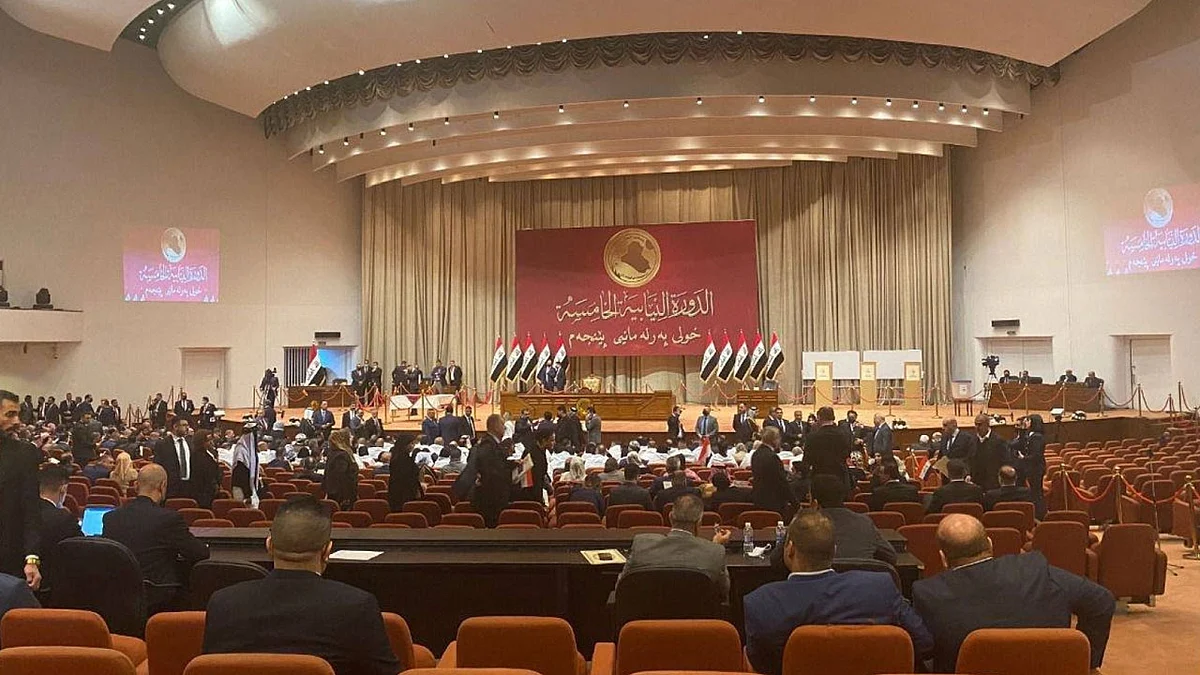 فوضى بأولى جلساته.. البرلمان العراقي يفشل في انتخاب رئيسه الجديد