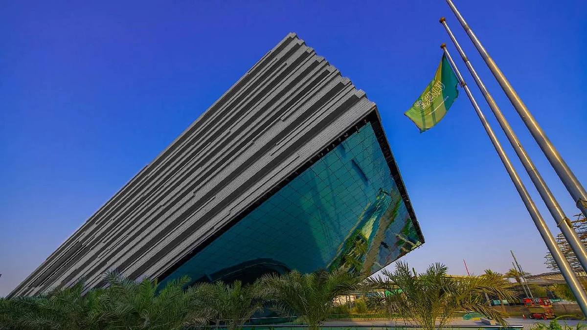 بعروض راقية.. جناح المملكة في «إكسبو 2020 دبي» يبهر زواره بمناسبة اليوم السعودي