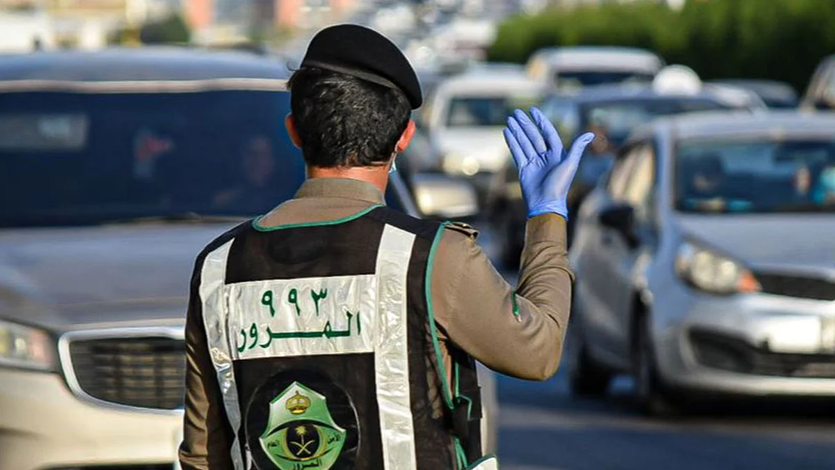 هل يمكن تسجيل سيارة جديدة لمواطن 17 عامًا؟.. المرور يجيب