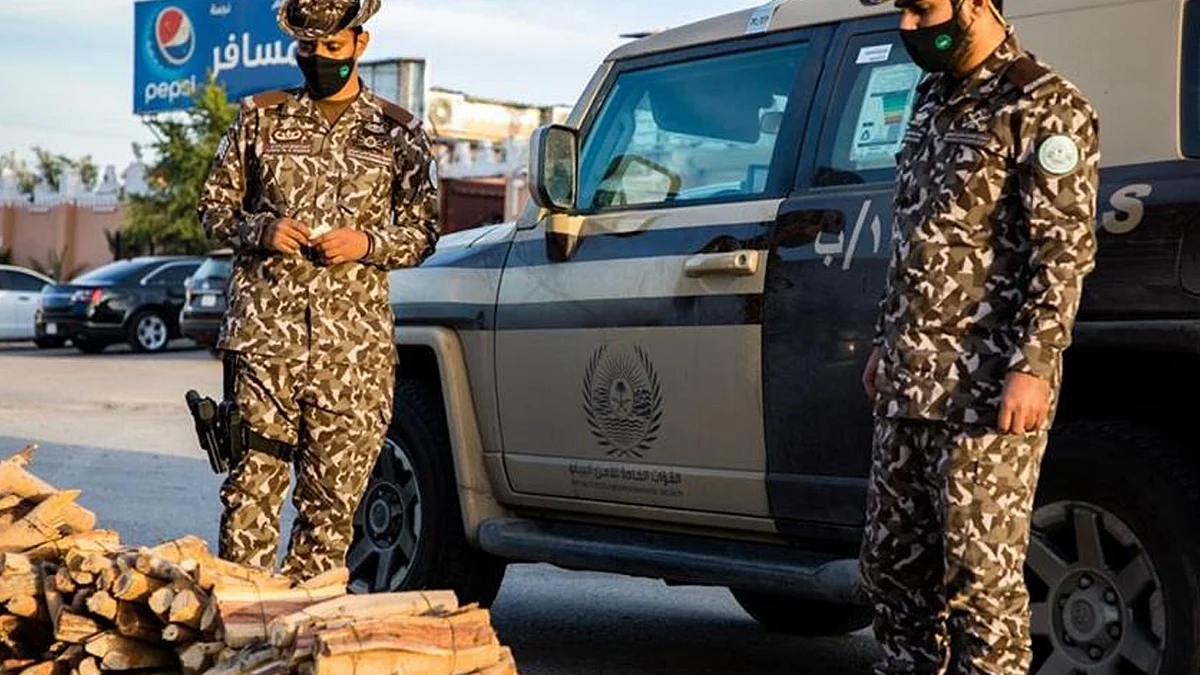 ضبط 24 مخالفًا لبيعهم وتخزينهم 67 مترًا مكعبًا من الحطب المحلي في الرياض والمدينة