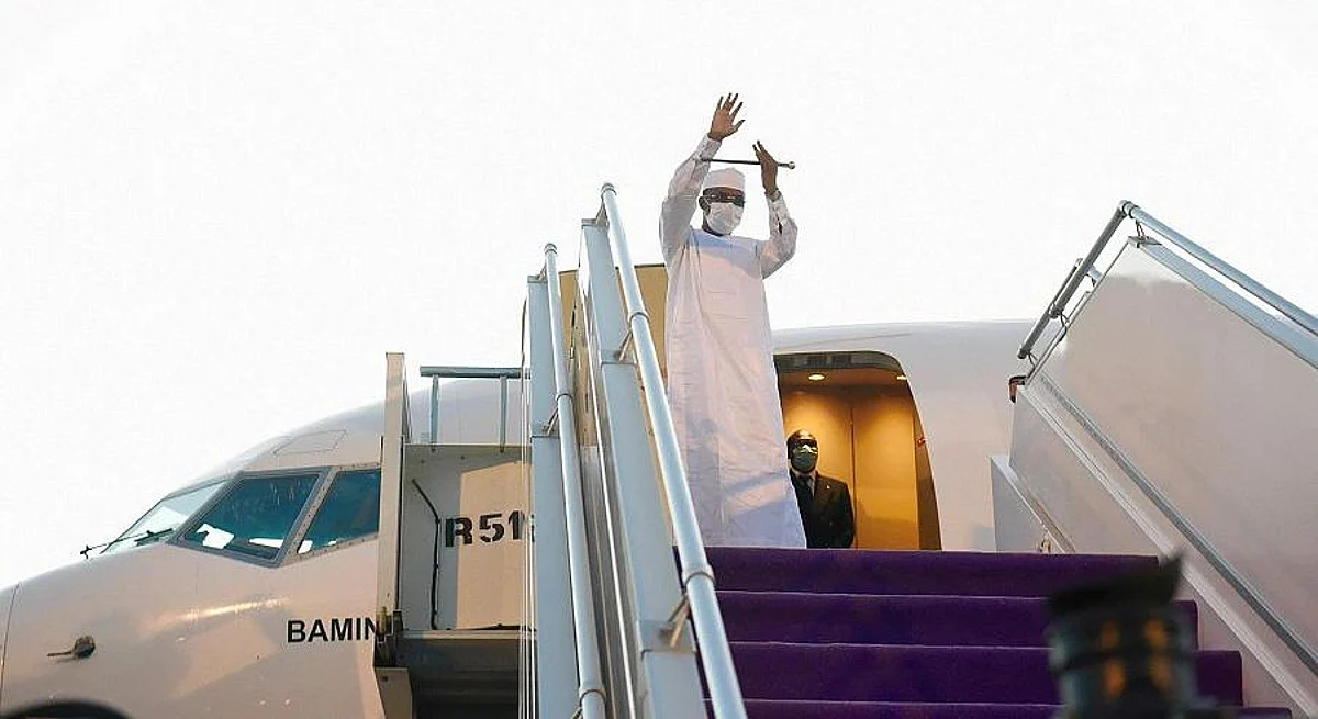 رئيس المجلس العسكري الانتقالي في جمهورية تشاد محمد إدريس ديبي