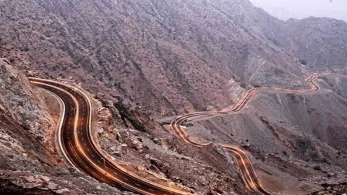«أمن الطرق»: إغلاق طريق الهدا في الاتجاهين بسبب هطول الأمطار