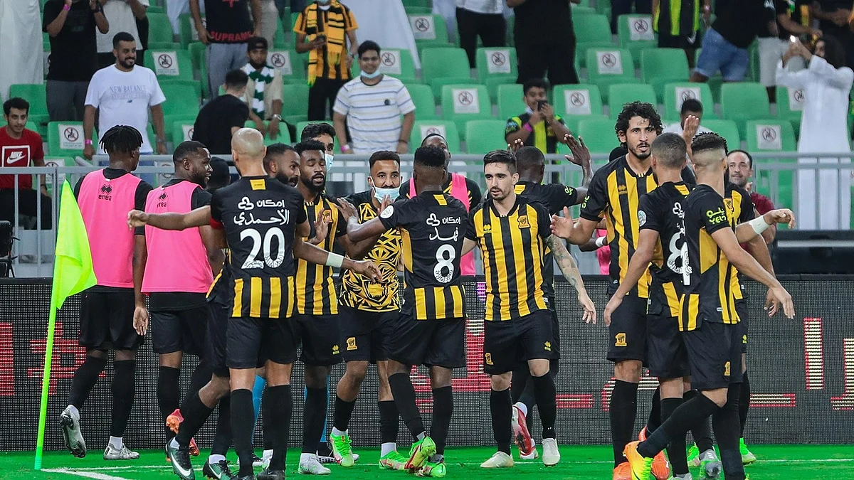 حمدالله يقود هجوم الاتحاد أمام الفتح في دوري المحترفين السعودي